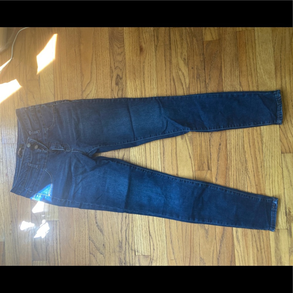 Refuge size 6 dark wash skinny jeans